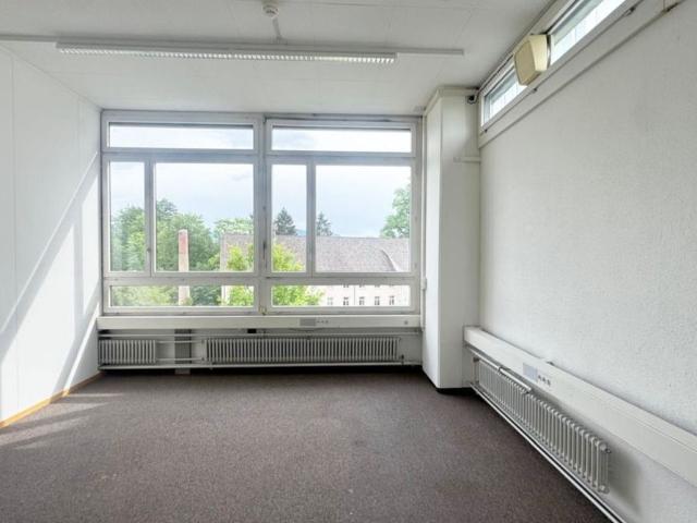 Büro kaufen in Hombrechtikon, Zürich