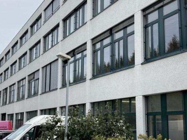 Büro kaufen in La Chaux-de-Fonds