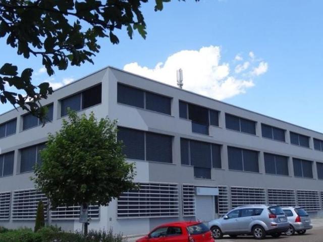 Büro kaufen in La Chaux-de-Fonds