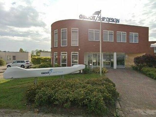 Bedrijfspand te huur in Leek, Groningen