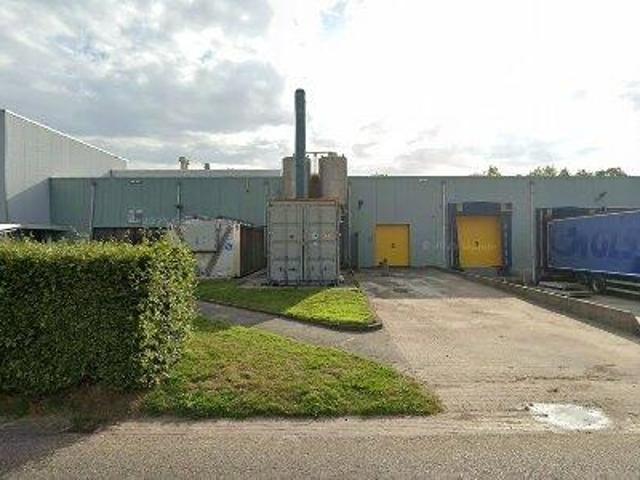 Bedrijfspand te huur in Leek, Groningen