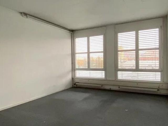 Büro kaufen in Conches