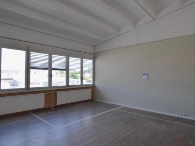 Büro kaufen in Meyrin