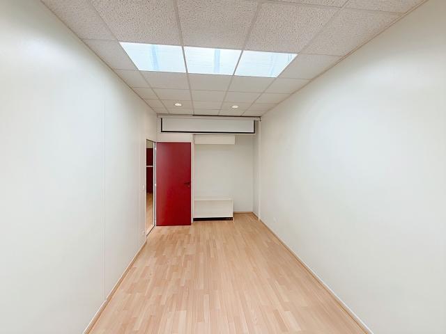 Büro kaufen in Mies, Waadt
