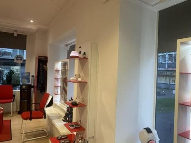 Büro kaufen in Monthey, Wallis