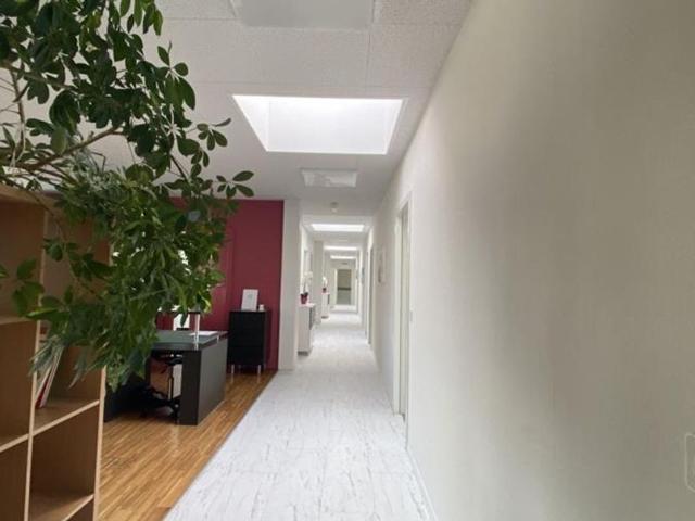 Büro kaufen in Corcelles (NE)