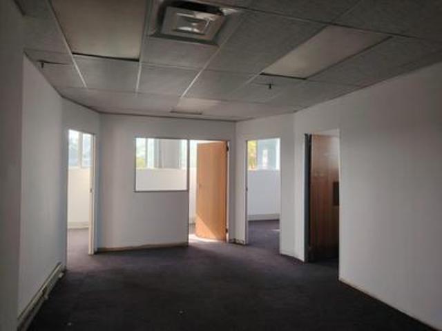 Office for rent in Seaview, Kwazulu-natal
