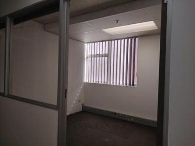 Office for rent in Seaview, Kwazulu-natal