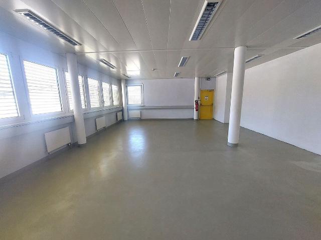 Büro kaufen in Renens, Waadt
