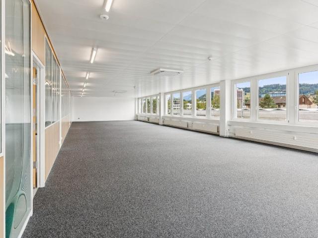 Büro kaufen in Rotkreuz, Zug