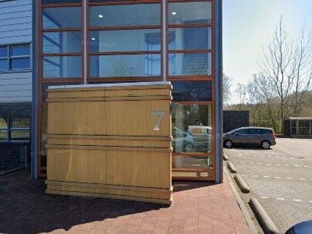 Bedrijfspand te huur in Smallingerland, Friesland