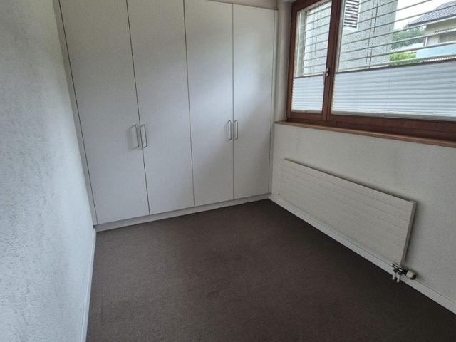 Büro kaufen in Hondrich, Bern