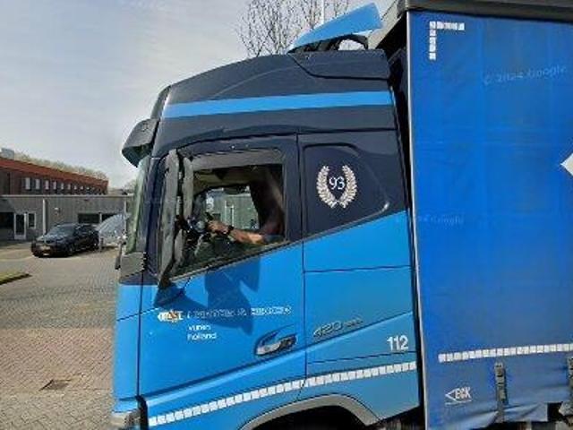 Bedrijfspand te huur in Houkesloot, Sneek