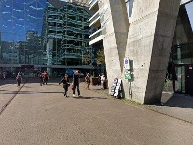 Bedrijfspand te huur in Den Haag, Zuid Holland