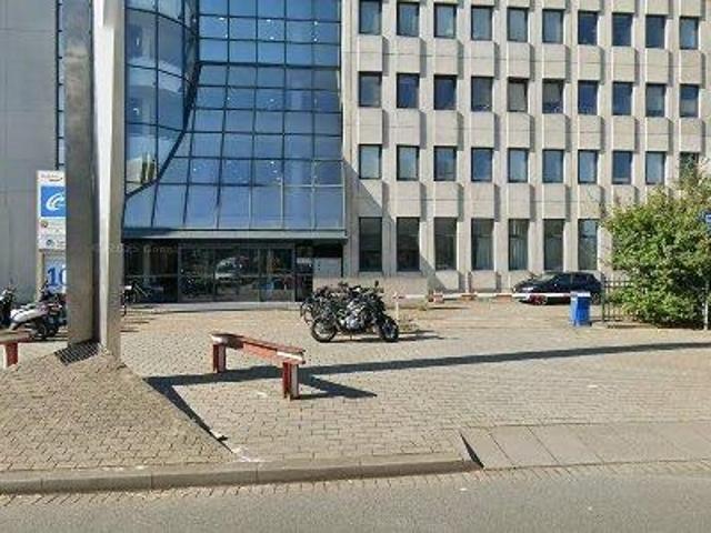 Bedrijfspand te huur in Loosduinen, Den Haag