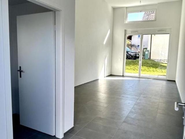 Büro kaufen in Tolochenaz, Waadt