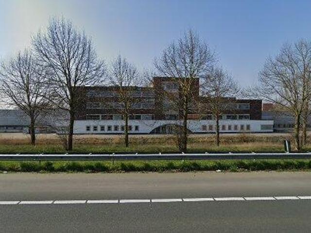 Bedrijfspand te huur in Weert, Limburg