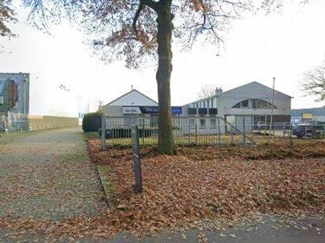 Bedrijfspand te huur in Weert, Limburg