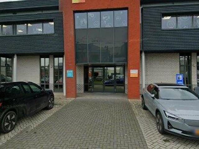 Bedrijfspand te huur in Weert, Limburg