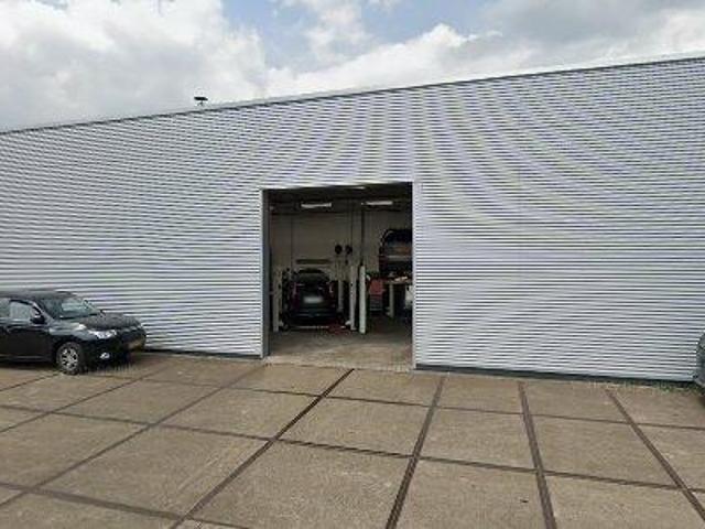 Bedrijfspand te huur in Weesp, Noord Holland