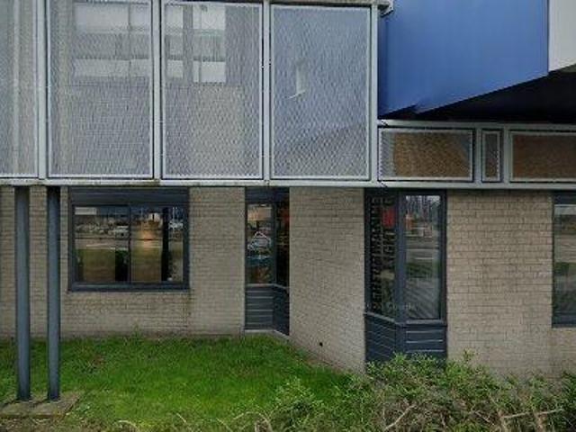 Bedrijfspand te huur in Zaandam, Noord Holland