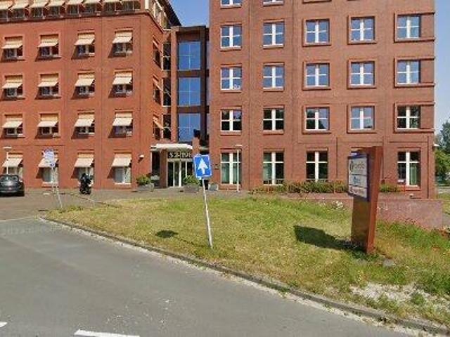 Bedrijfspand te huur in Driemanspolder, Zoetermeer