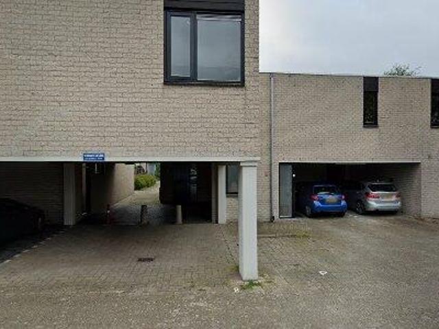Bedrijfspand te huur in Nieuwerkerk Aan Den Ijssel, Zuid Holland