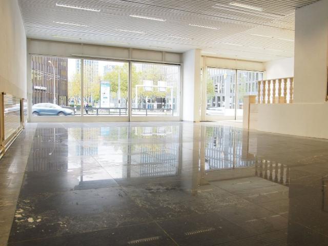 Büro kaufen in Einigen, Zürich