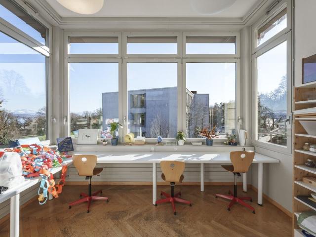 Büro mieten in Einigen, Zürich