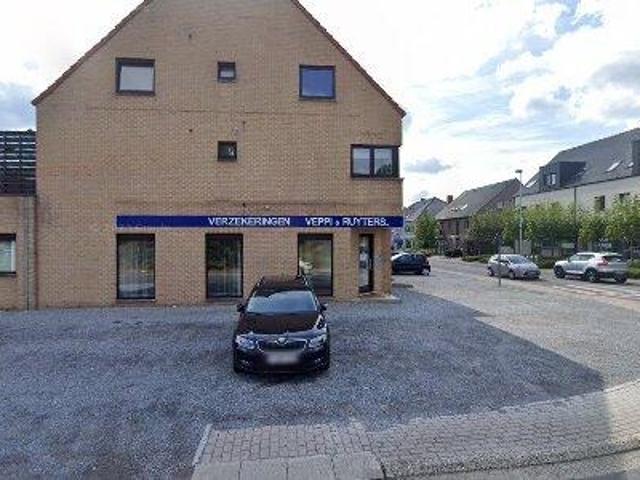 Bureau vente à Genk, Limburg