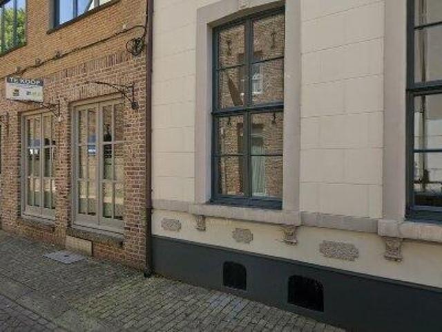 Bureau vente à Maaseik, Limburg