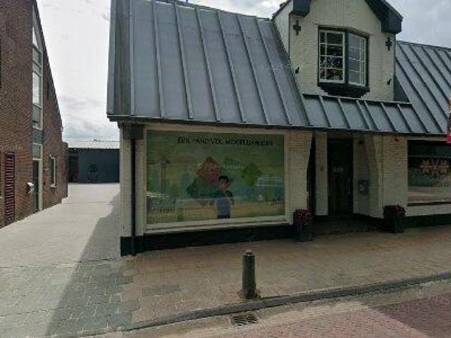 Bedrijfspand te koop in Oosterwolde, Friesland