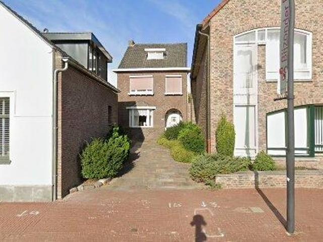 Bedrijfspand te koop in Hondsbroek, Born