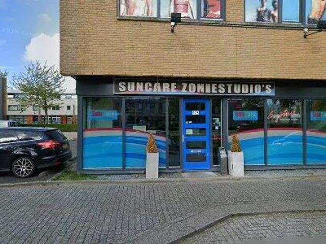 Bedrijfspand te koop in Oosterheem, Zoetermeer