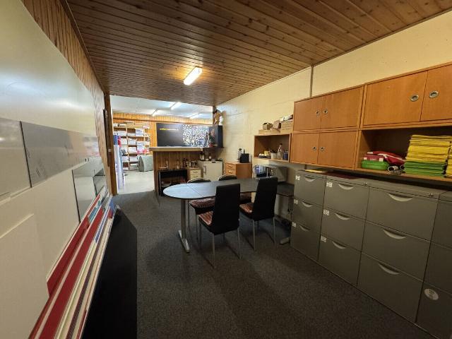 Büro kaufen in Sembrancher, Wallis
