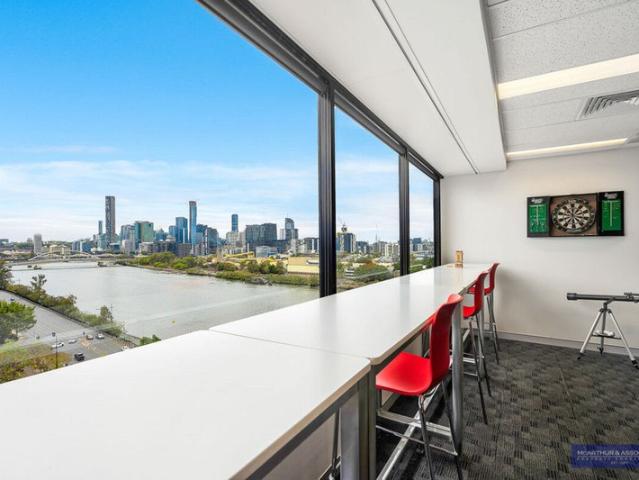 Office for rent in Toombul, Queensland
