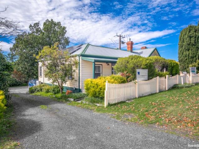 Office for rent in Gisborne, Victoria