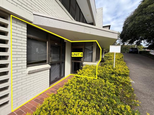Office for rent in Toombul, Queensland