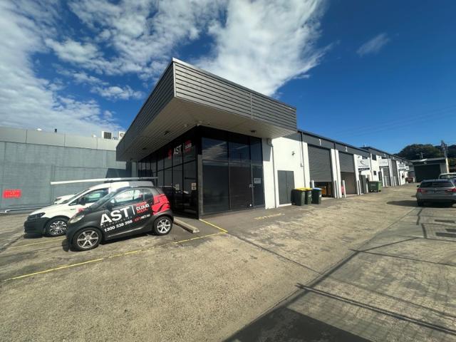 Warehouse for sale in Wollongong West, New South Wales