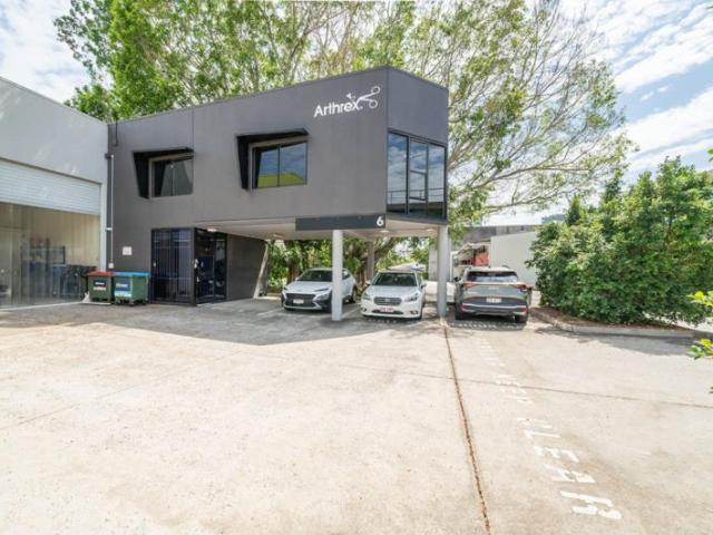 Office for sale in Toombul, Queensland