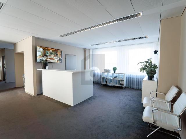 Büro kaufen in Einigen, Zürich