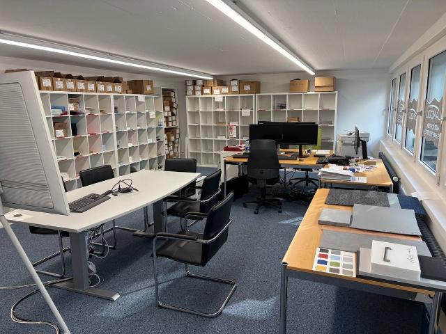 Büro kaufen in Näfels, Glarus