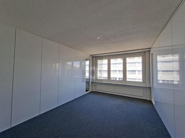 Büro kaufen in Hünenberg, Zug