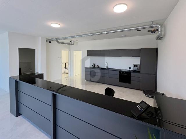 Büro mieten in Feusisberg, Höfe