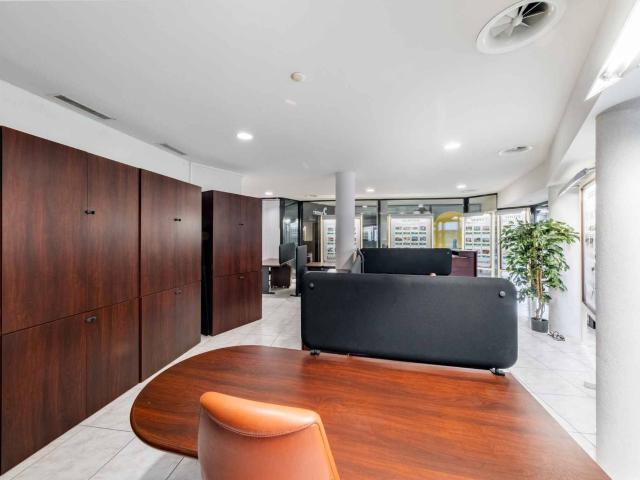 Büro kaufen in Monthey, Wallis