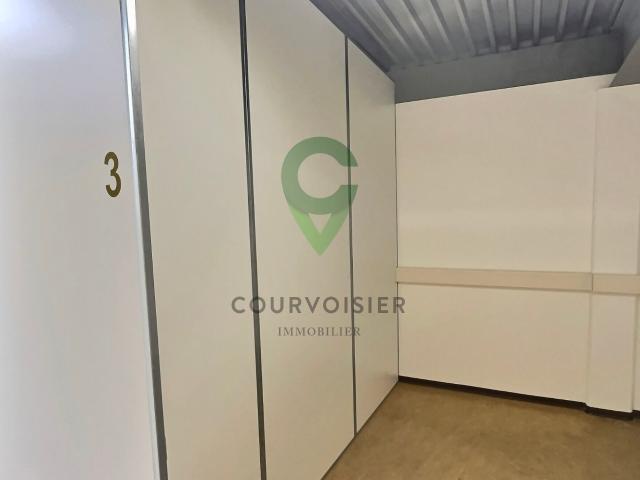 Büro kaufen in Aubonne, Waadt