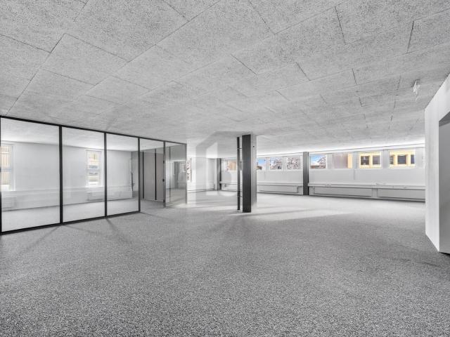 Büro mieten in Dübendorf, Bezirk Uster