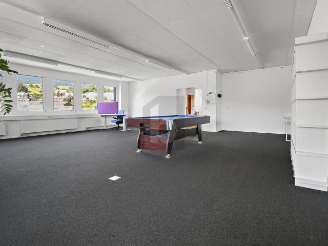 Büro kaufen in Wollerau, Schwyz