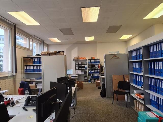 Büro kaufen in Delémont, Jura