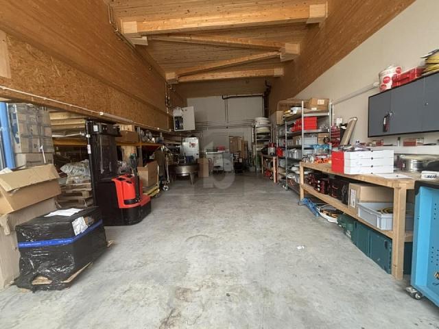 Büro mieten in Chavannes-de-Bogis, Waadt